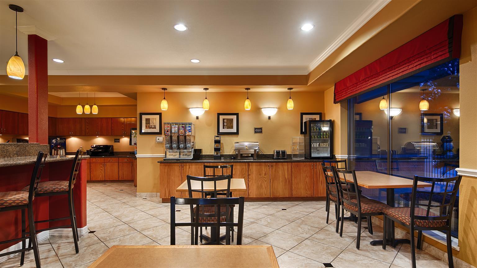 Western North Houston & 3*